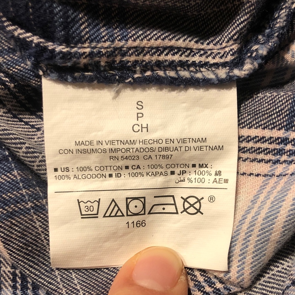 Women’s Blue and White Plaid Shirt - Picture 12 of 12